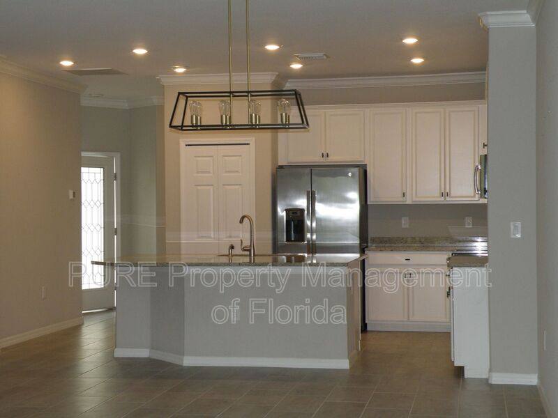 House for rent at 9176 Glenforest Dr, Naples, FL 34120