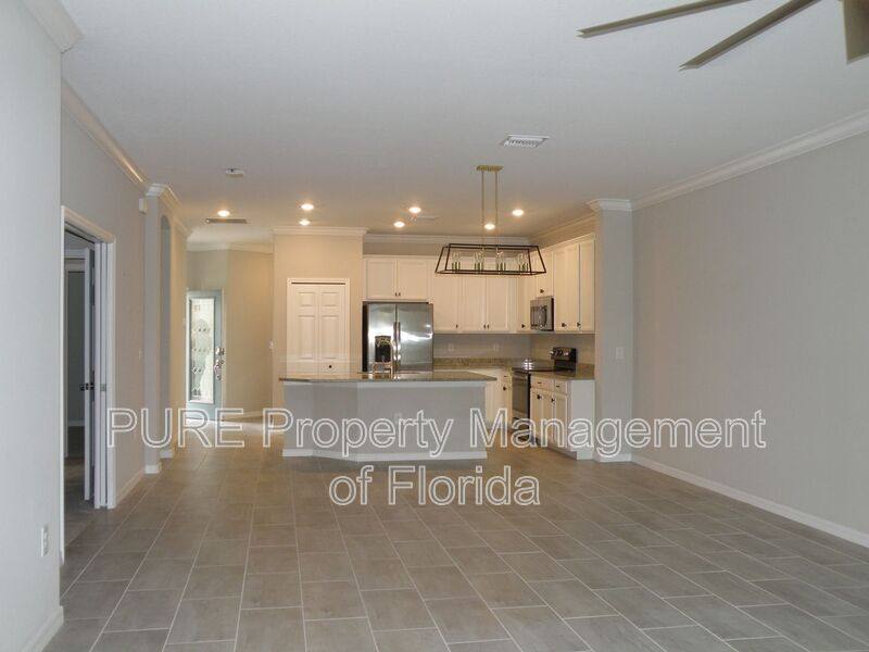 House for rent at 9176 Glenforest Dr, Naples, FL 34120