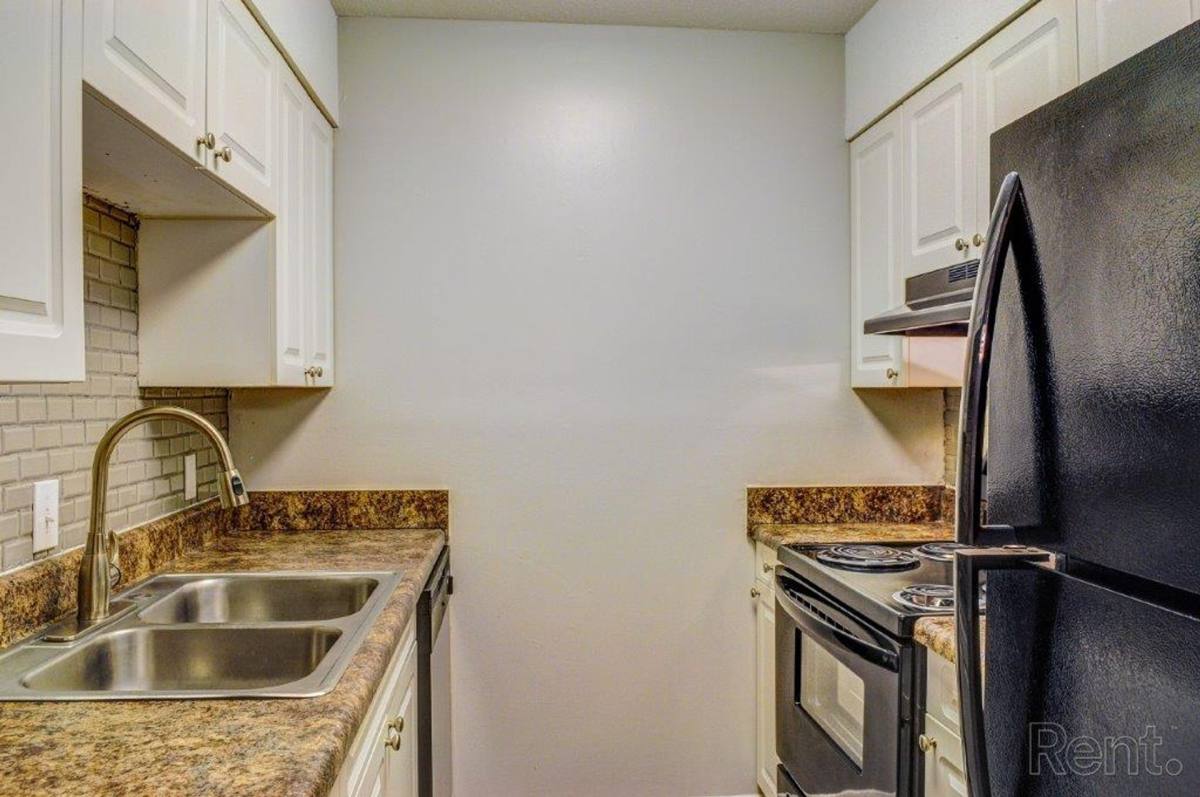 Apartment for rent at 1924 N Leg Rd, Augusta, GA 30909