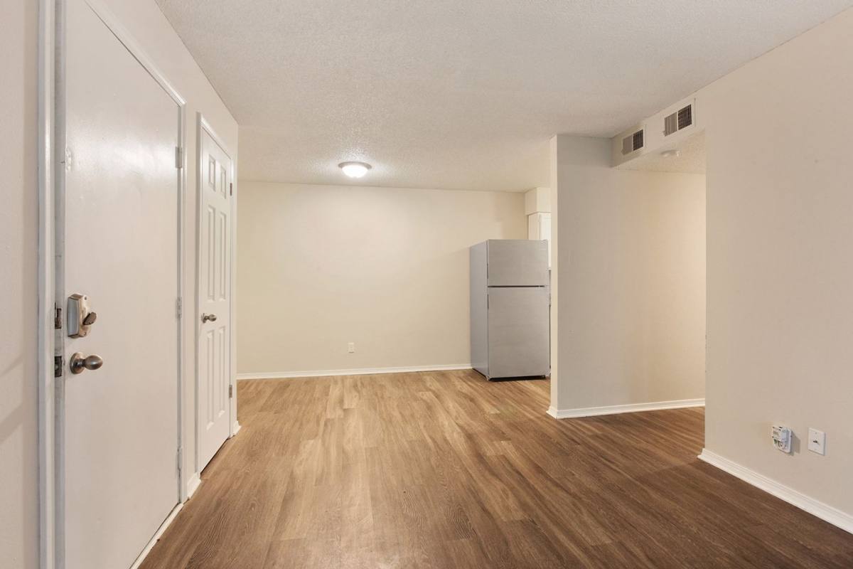 Apartment for rent at 600 SE 291 Highway, Lees Summit, MO 64063