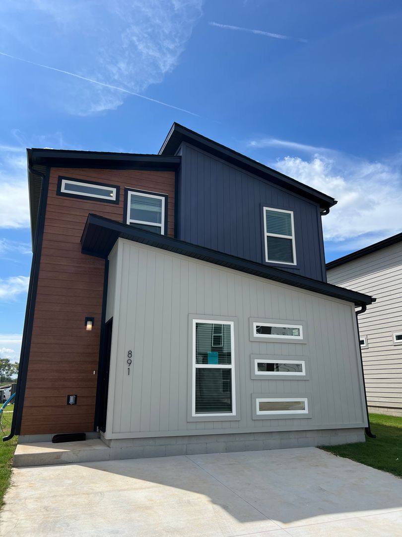 House for rent at 891 Ventnor Ave, Bentonville, AR 72712