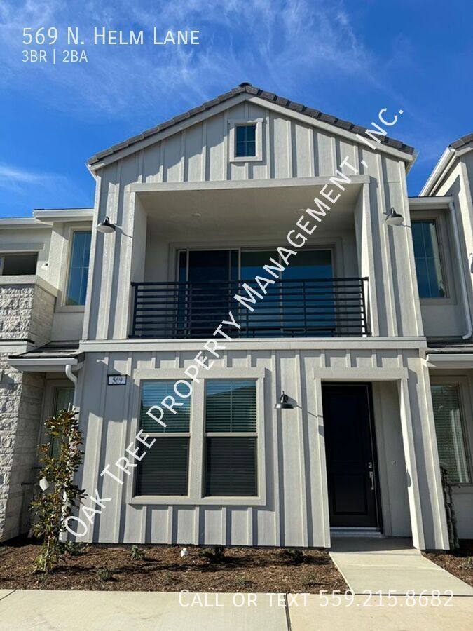Townhouse for rent at 569 N Helm Lane, Clovis, CA 93611