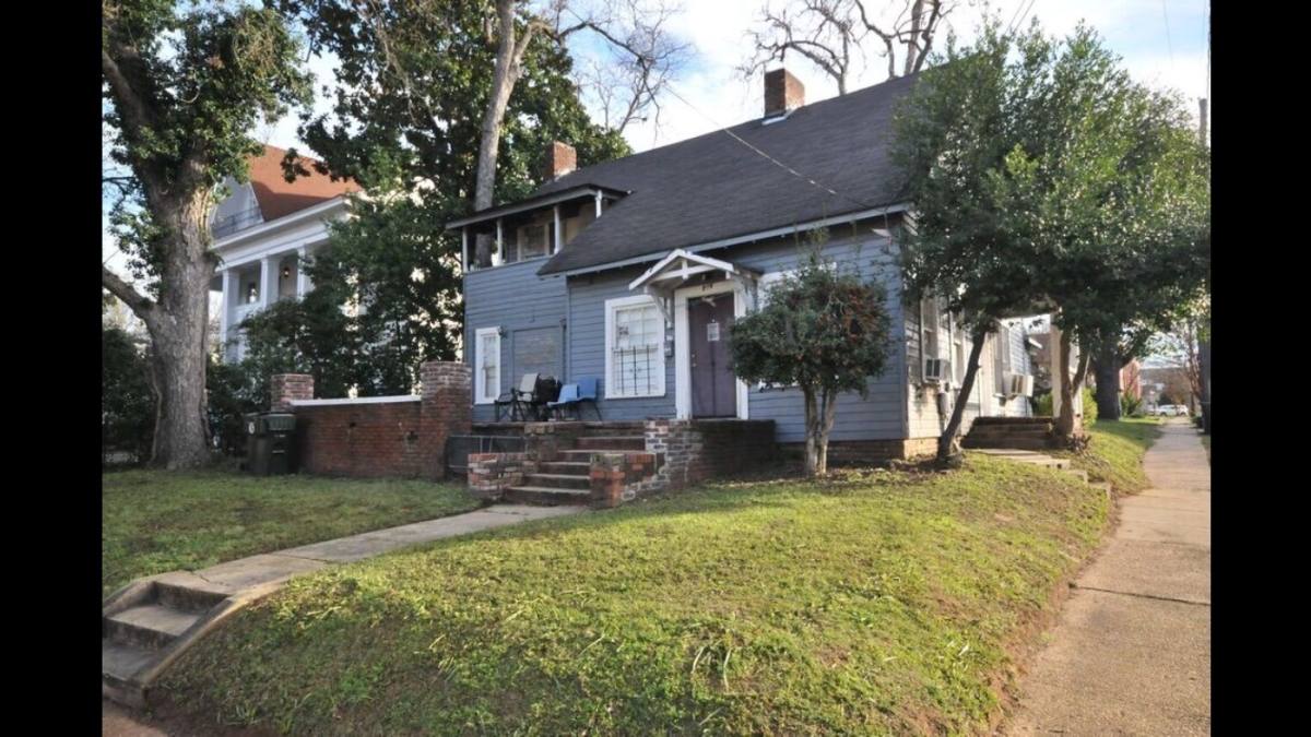 Apartment for rent at 819 17th Ave A-F, Tuscaloosa, AL 35401