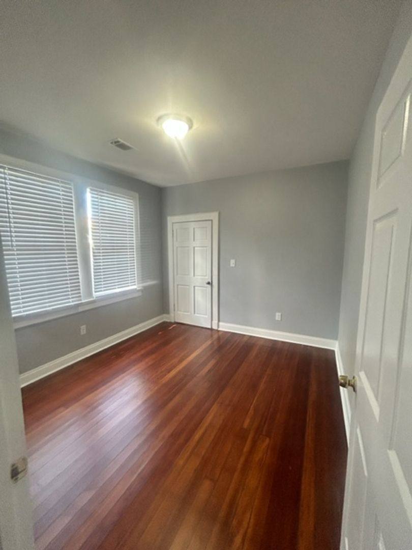 Apartment for rent at 2616-18 Cambronne St, New Orleans, LA 70118