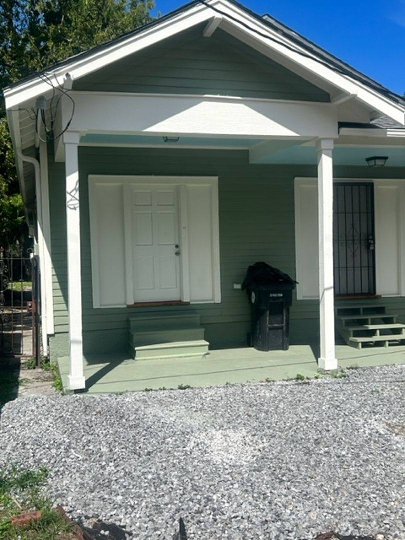Apartment for rent at 2616-18 Cambronne St, New Orleans, LA 70118