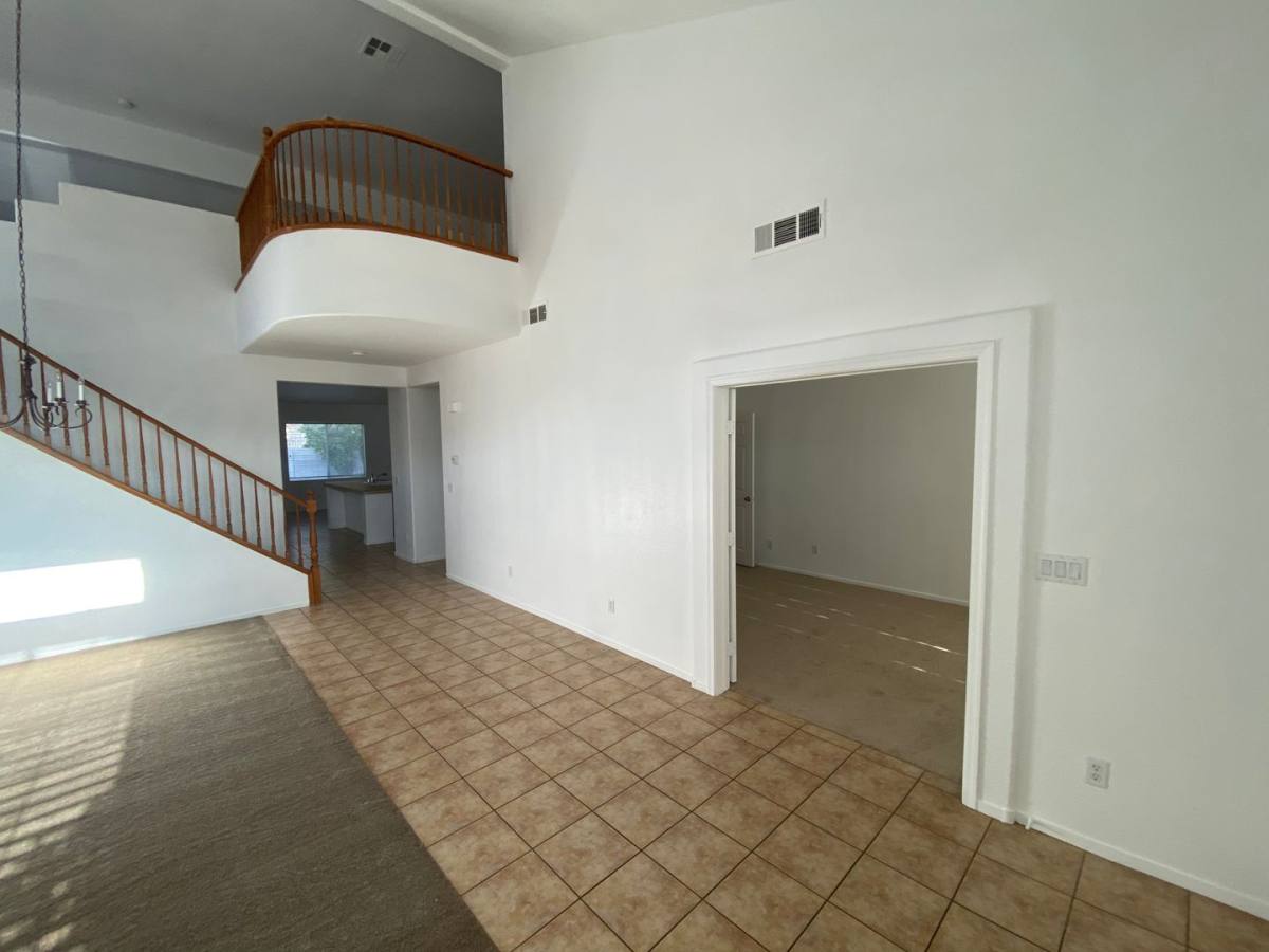House for rent at 7844 Russling Leaf Dr, Las Vegas, NV 89131