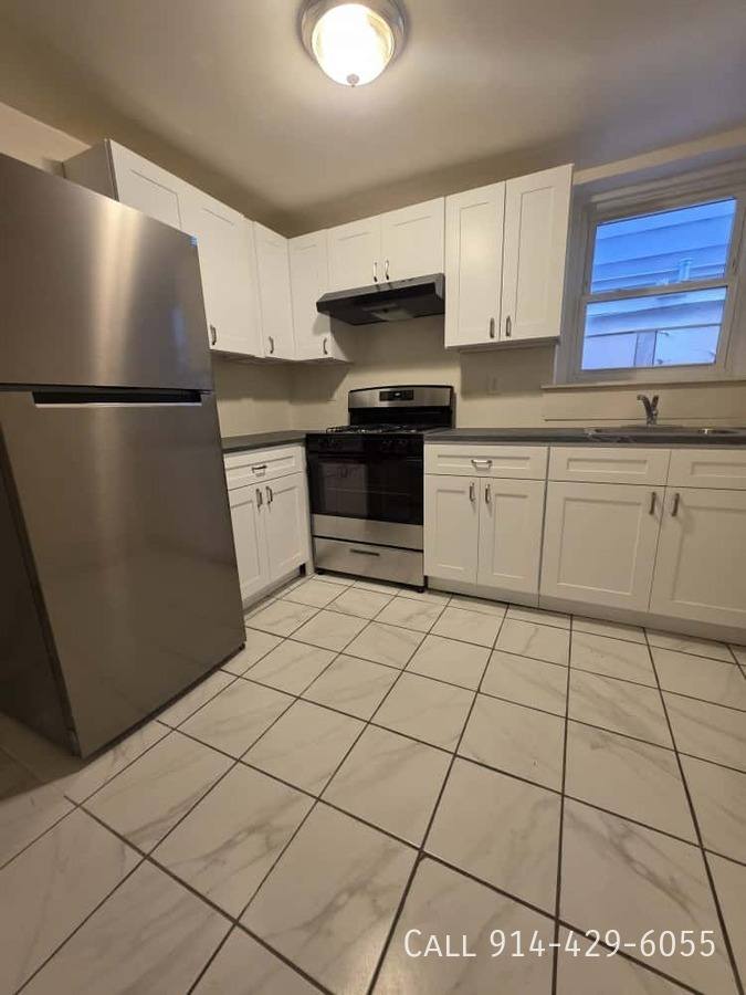 Apartment for rent at 149 Waverly St, Yonkers, NY 10701