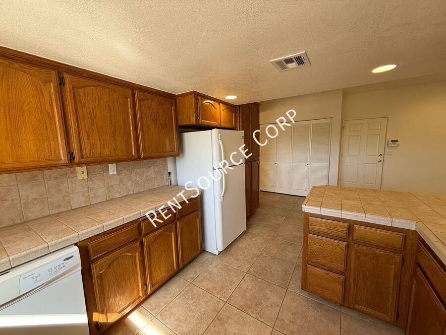 House for rent at 3822 W Ave #K6, Lancaster, CA 93536