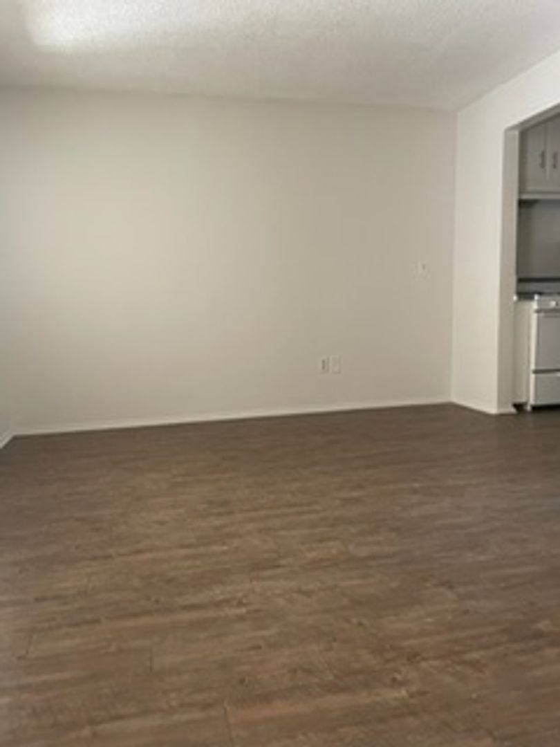Apartment for rent at 4026 Inglewood Blvd, Los Angeles, CA 90066