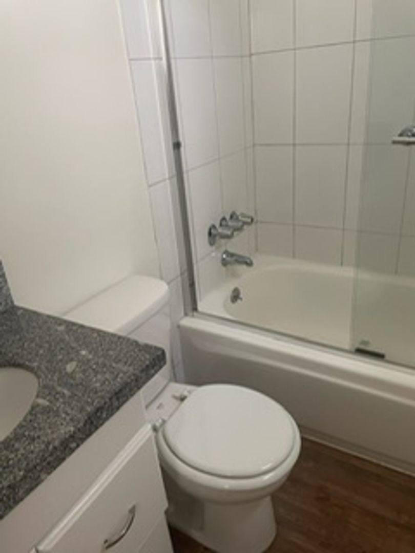Apartment for rent at 4026 Inglewood Blvd, Los Angeles, CA 90066