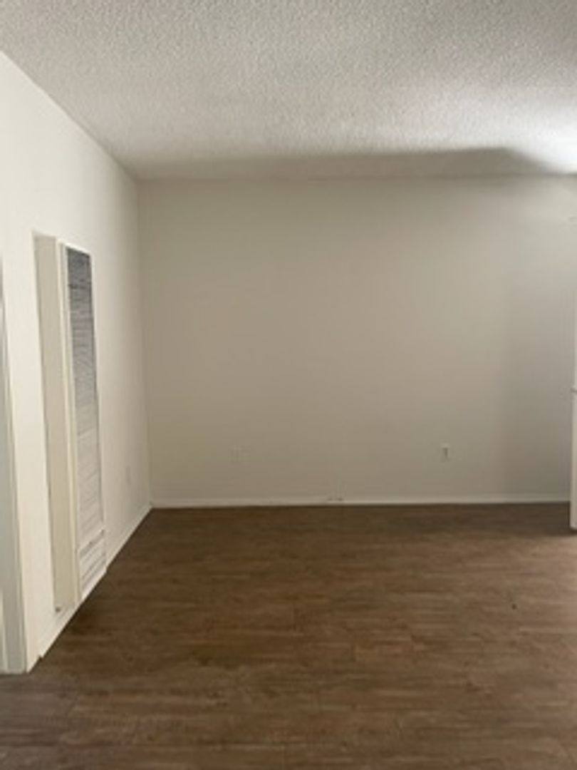 Apartment for rent at 4026 Inglewood Blvd, Los Angeles, CA 90066
