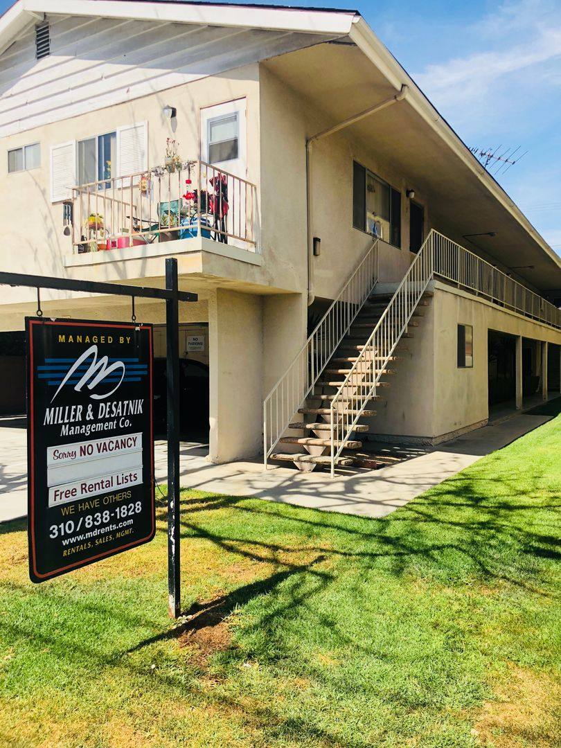 Apartment for rent at 4026 Inglewood Blvd, Los Angeles, CA 90066