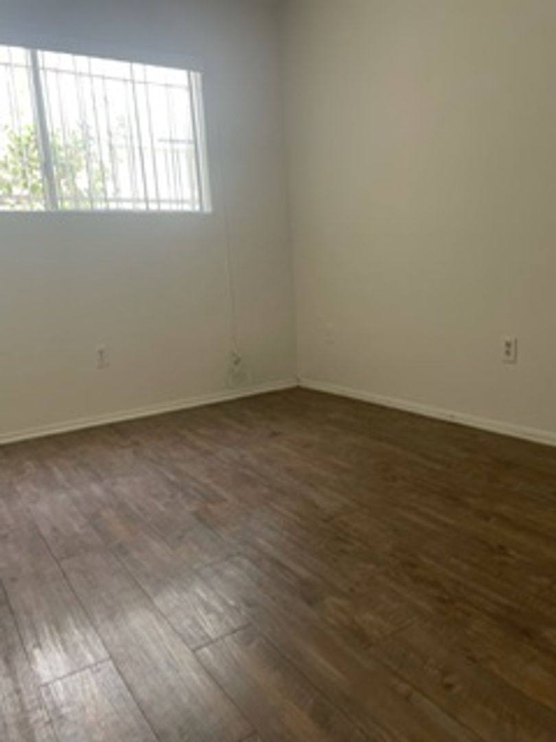 Apartment for rent at 4026 Inglewood Blvd, Los Angeles, CA 90066