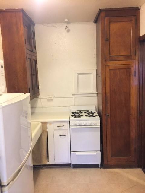 Apartment for rent at 402 S Race St, Urbana, IL 61801