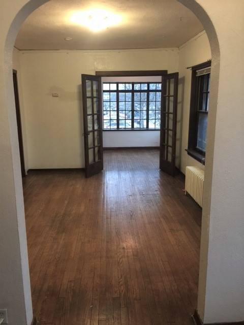 Apartment for rent at 402 S Race St, Urbana, IL 61801