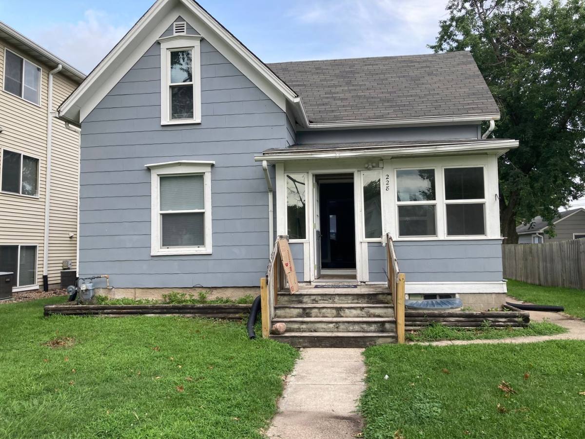 House for rent at 228 S Kellogg Ave, Ames, IA 50010