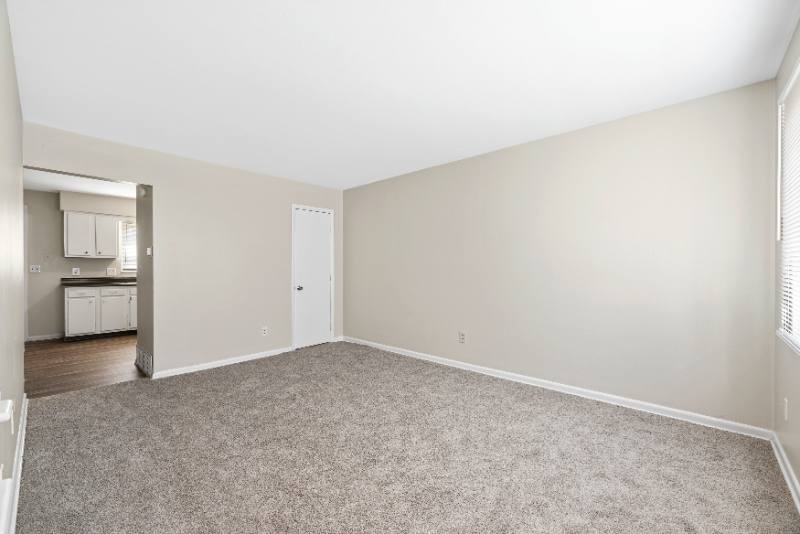 Townhouse for rent at 800 Harrisburg Pike, Columbus, OH 43220