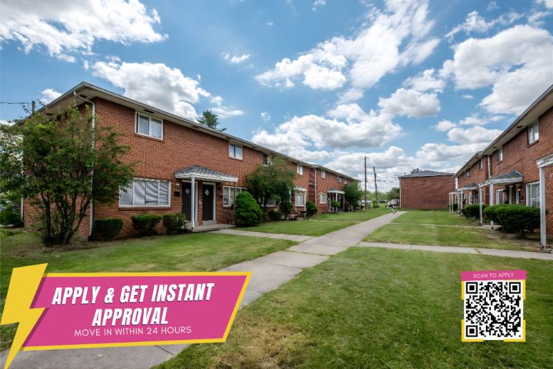 Townhouse for rent at 800 Harrisburg Pike, Columbus, OH 43220