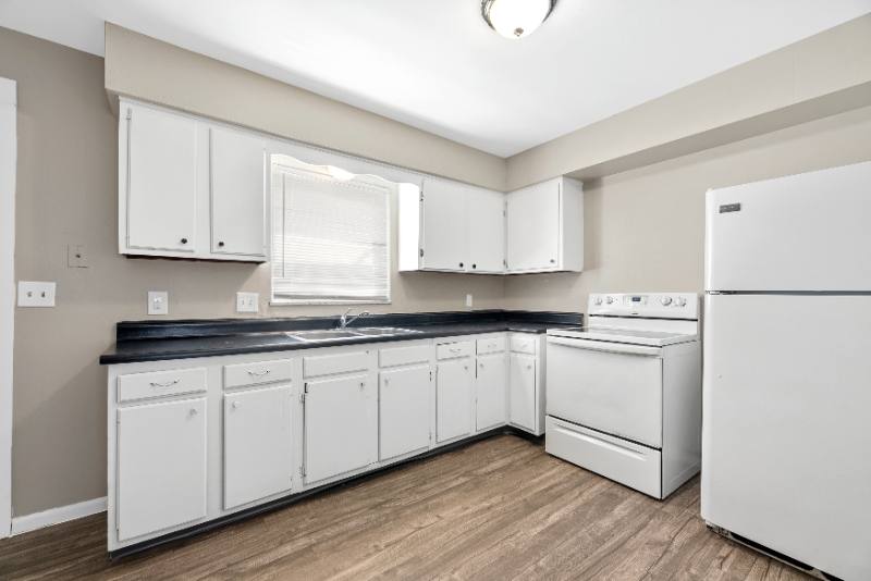 Townhouse for rent at 800 Harrisburg Pike, Columbus, OH 43220