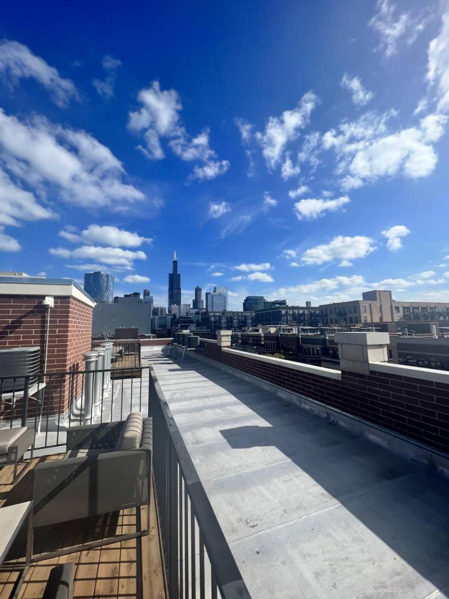 Apartment for rent at 1050 W Monroe St #401, Chicago, IL 60607