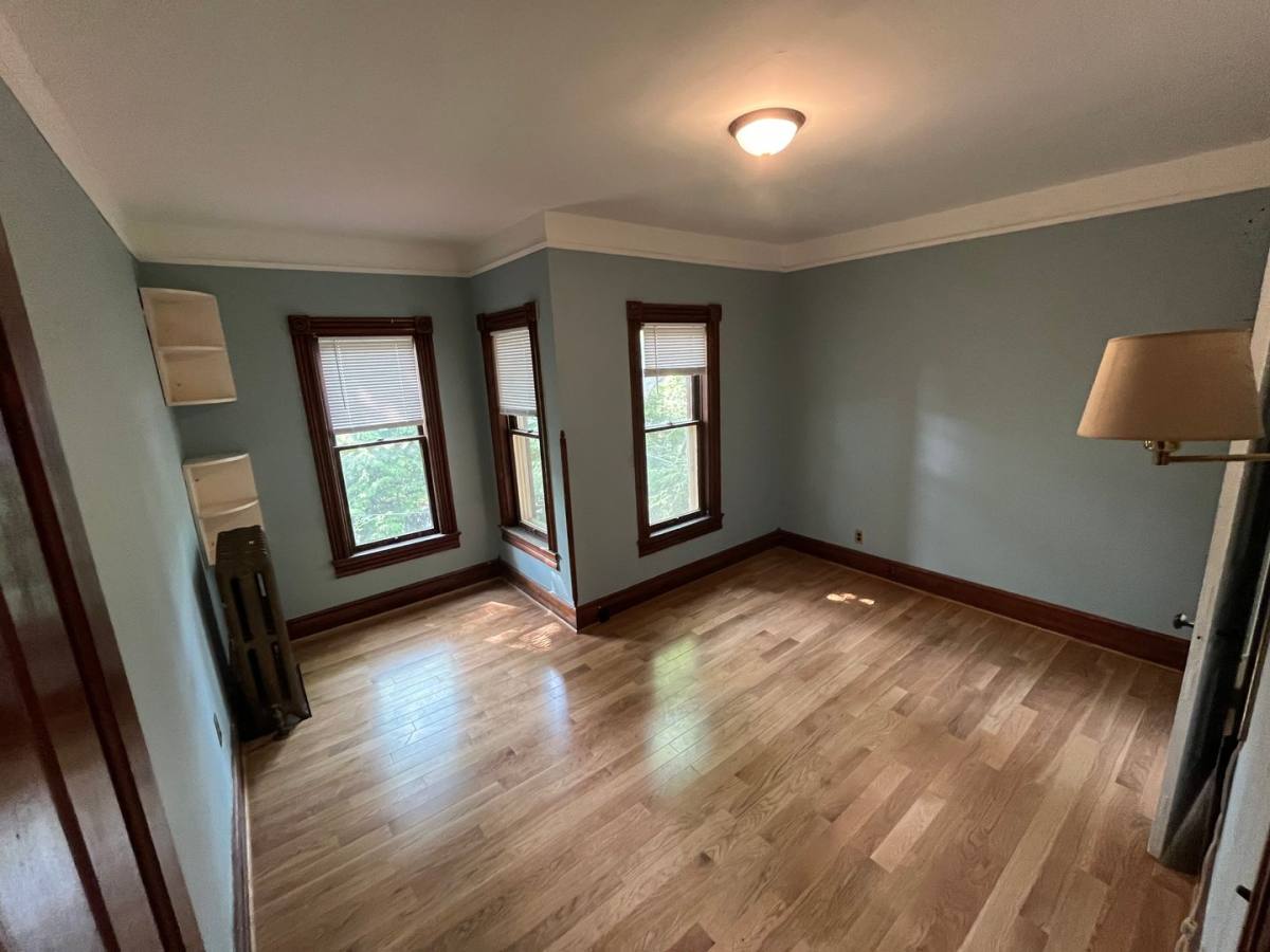 Apartment for rent at 921 W Huron, Ann Arbor, MI 48103