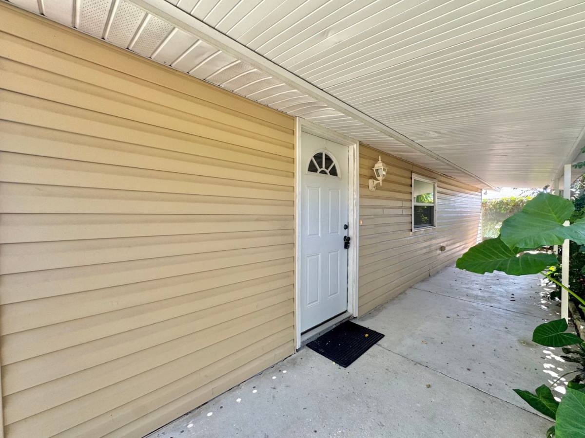 Apartment for rent at 126 1 2 Flamingo Dr, Auburndale, FL 33823