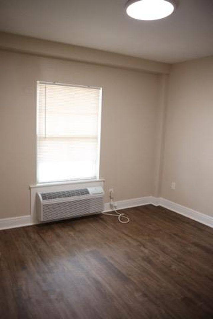 Apartment for rent at 3801 Halsey St, Alexandria, LA 71301