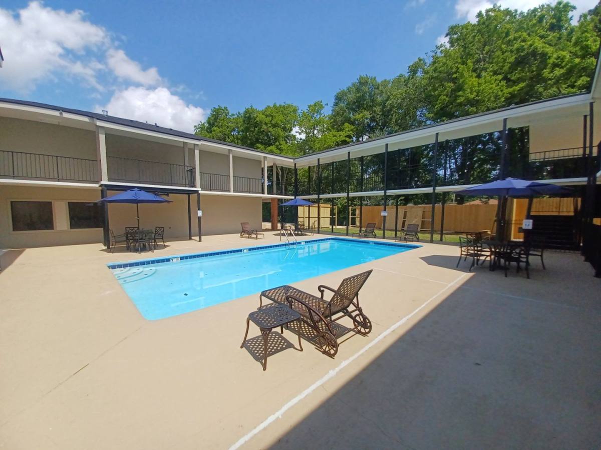 Apartment for rent at 3801 Halsey St, Alexandria, LA 71301