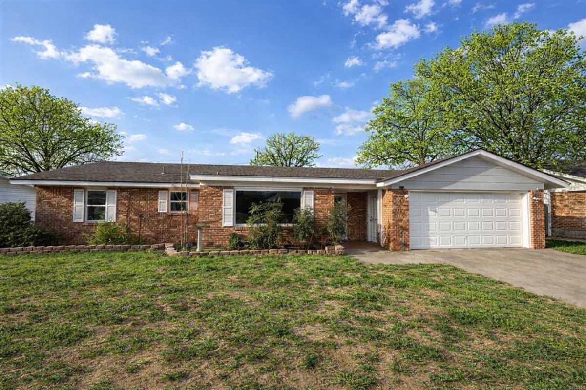 House for rent at 3207 Trinity Ave, San Angelo, TX 76904