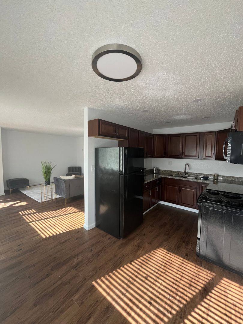 Apartment for rent at 1144 Pioneer Ave, Turlock, CA 95380
