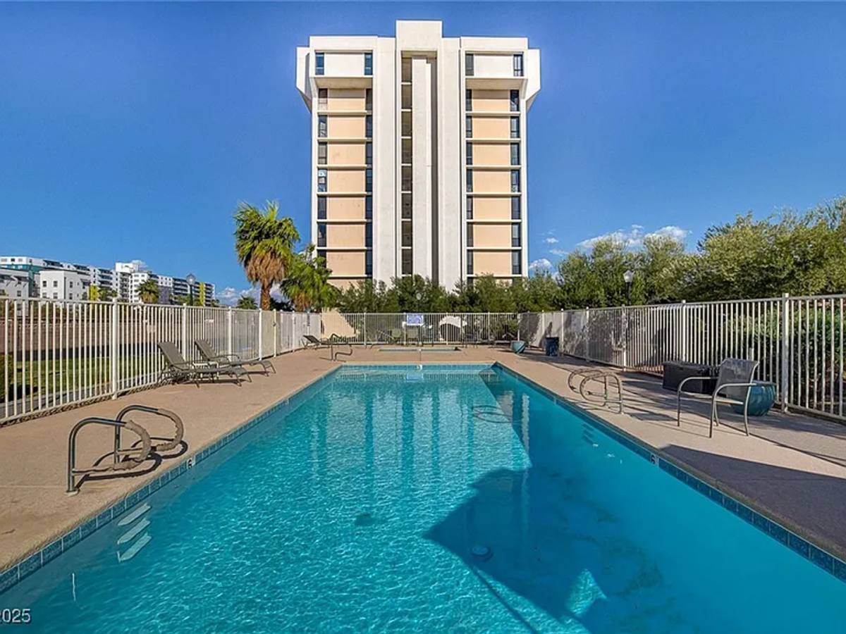 Condo for rent at 3930 University Center Dr, Las Vegas, NV 89119