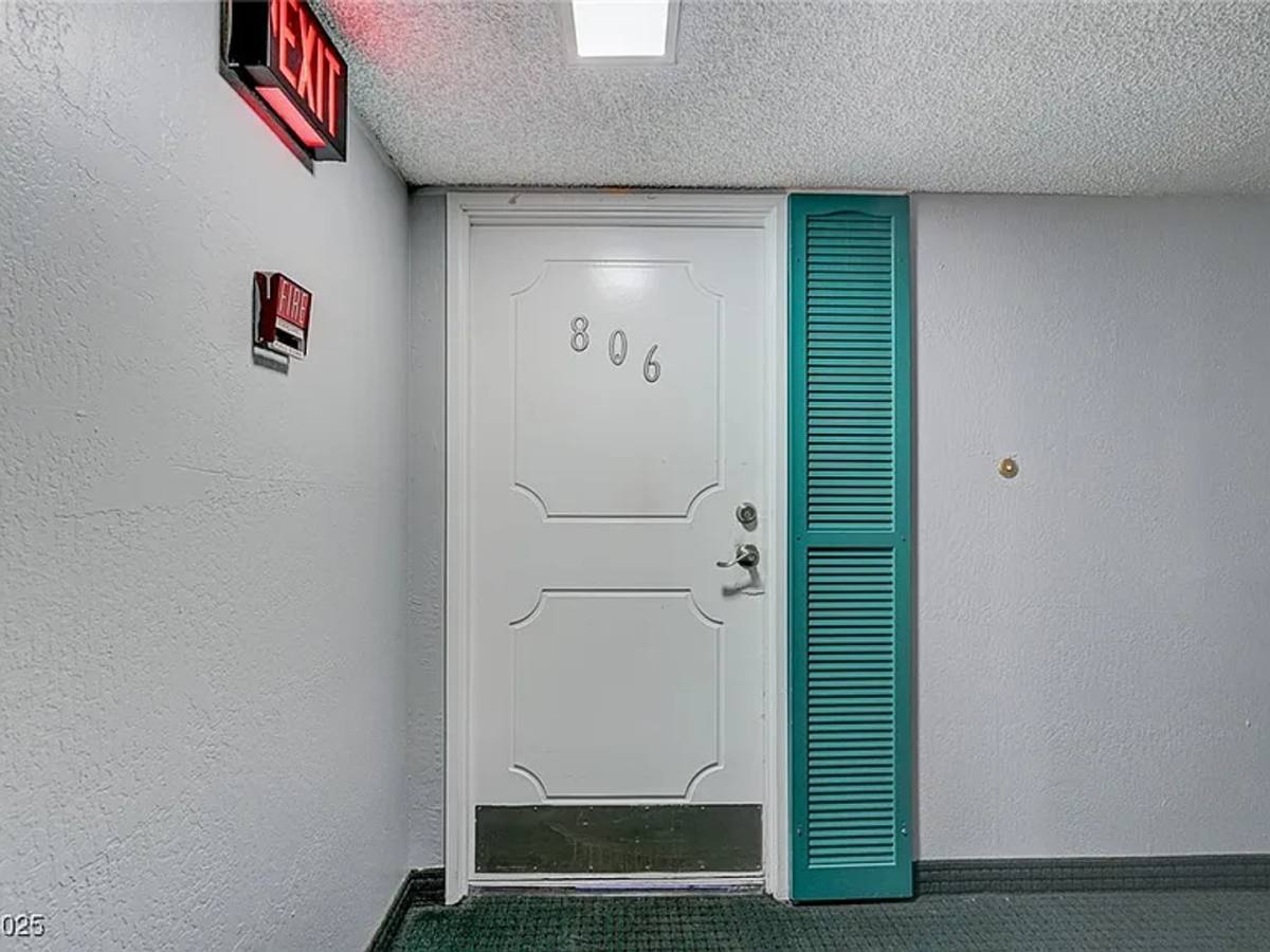 Condo for rent at 3930 University Center Dr, Las Vegas, NV 89119
