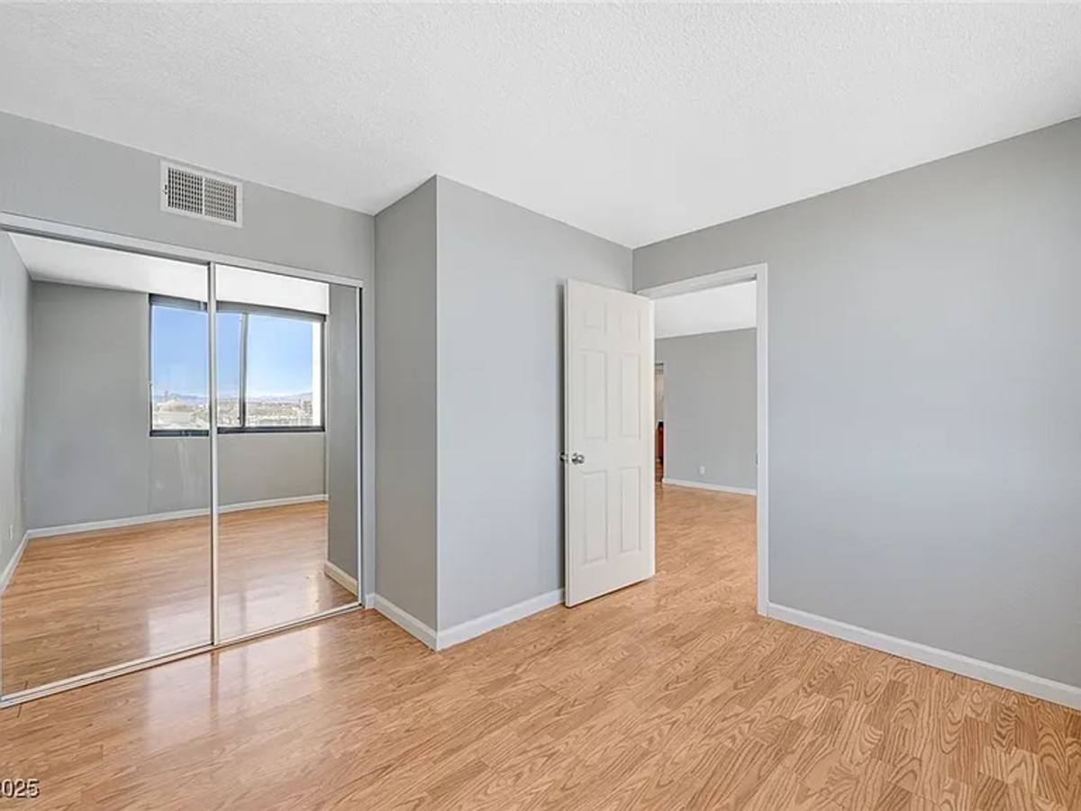 Condo for rent at 3930 University Center Dr, Las Vegas, NV 89119