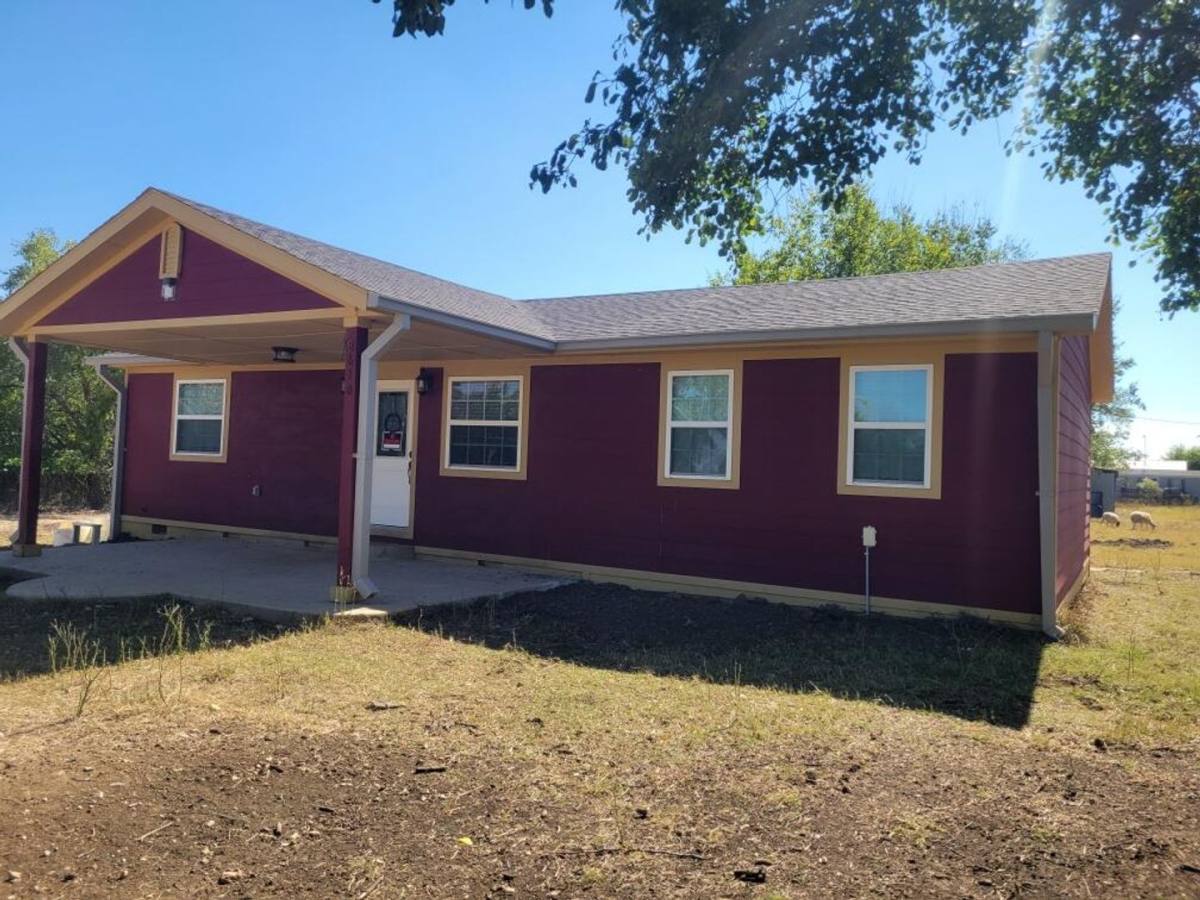House for rent at 8610 Webb Rd, Ponder, TX 76259