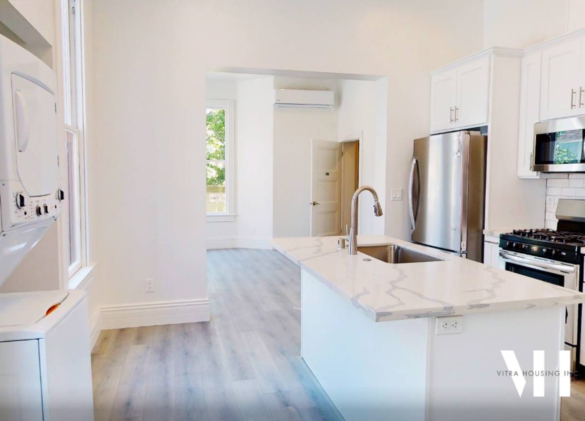 Apartment for rent at 1030 W 23rd St, Los Angeles, CA 90007