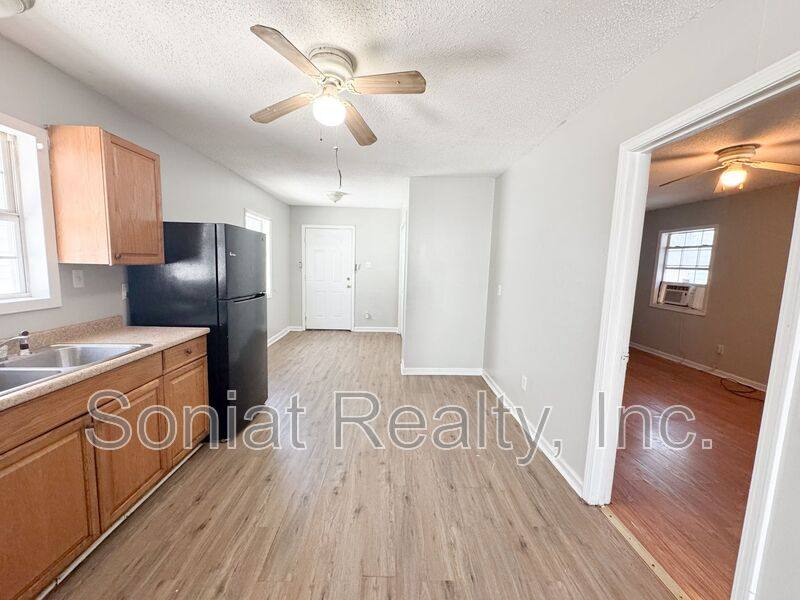 House for rent at 13 Mars Place, New Orleans, LA 70125