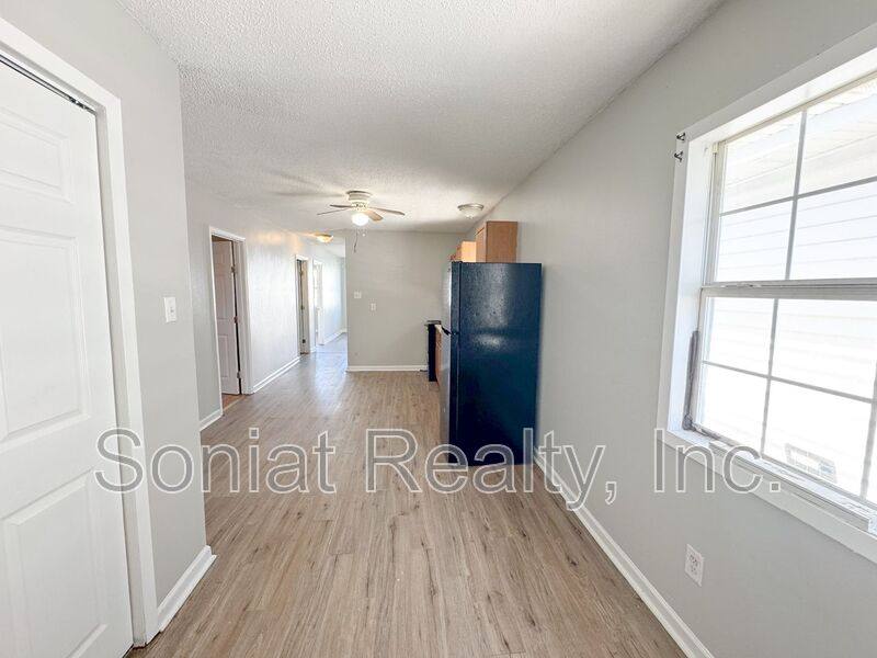 House for rent at 13 Mars Place, New Orleans, LA 70125