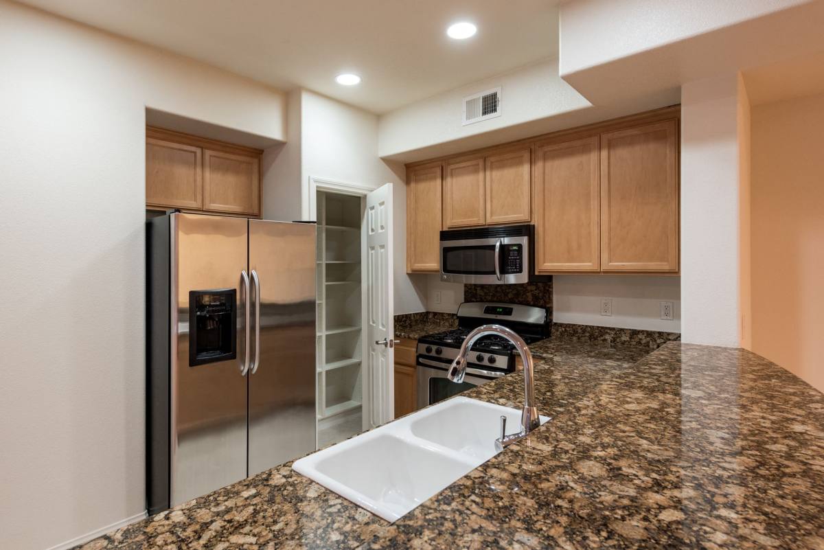 Apartment for rent at 8700 Glenoaks Blvd, Sun Valley, CA 91352