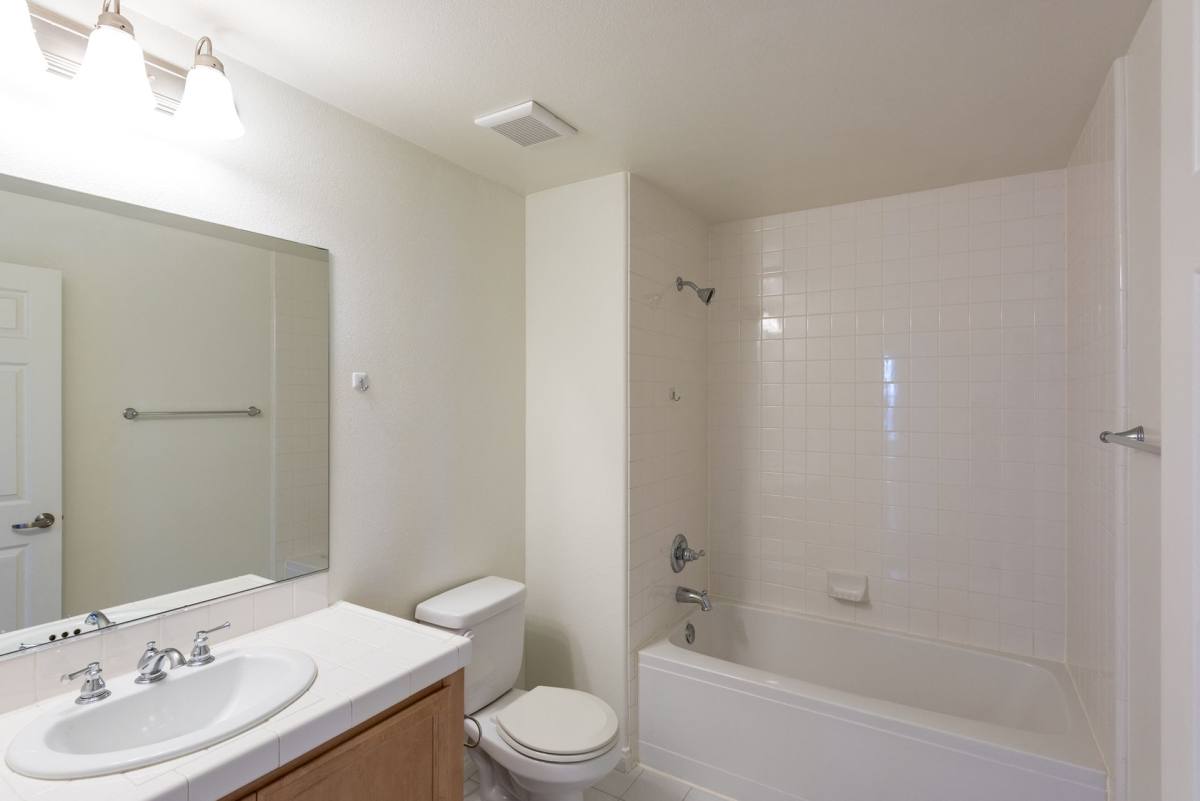 Apartment for rent at 8700 Glenoaks Blvd, Sun Valley, CA 91352
