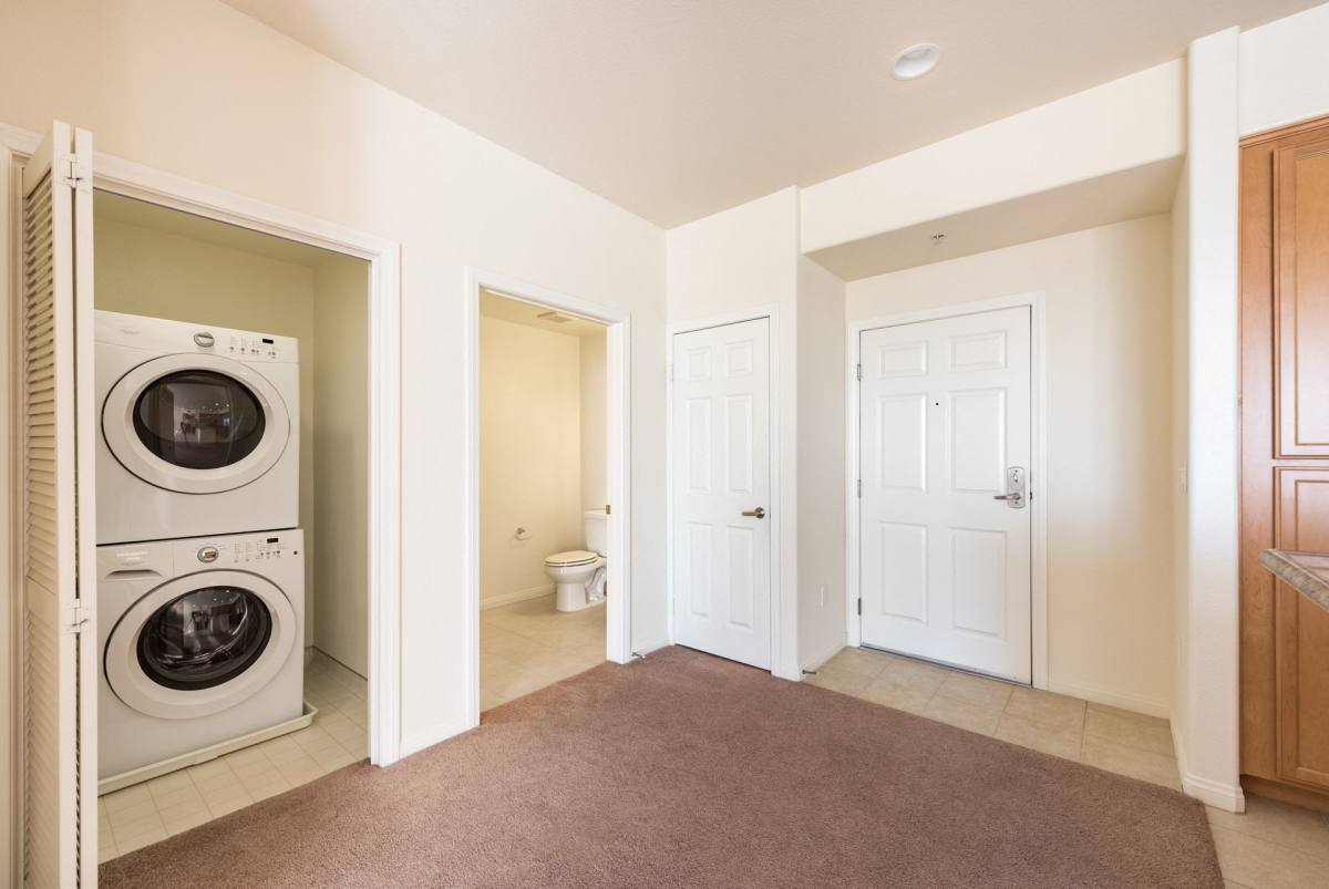 Apartment for rent at 8700 Glenoaks Blvd, Sun Valley, CA 91352