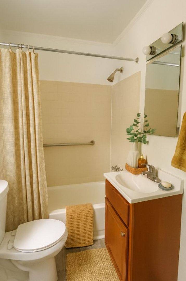 Apartment for rent at 2709 Byron St, Richmond, VA 23223