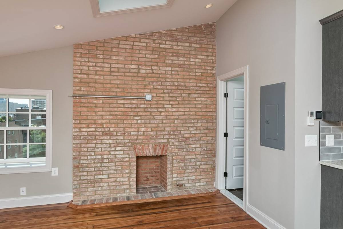 Apartment for rent at 814 Cathedral St, Baltimore, MD 21201