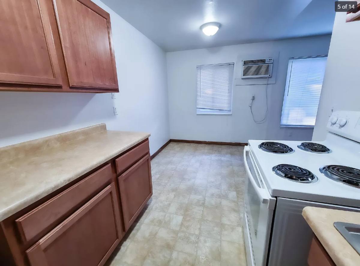 Apartment for rent at 911 Ashland Rd, Columbia, MO 65201