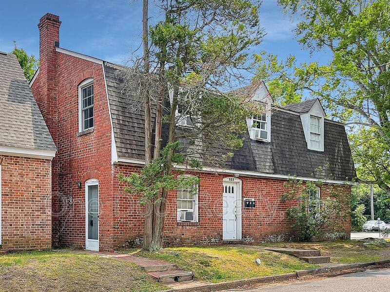 Apartment for rent at 710 A Wythe Lane, Williamsburg, VA 23185