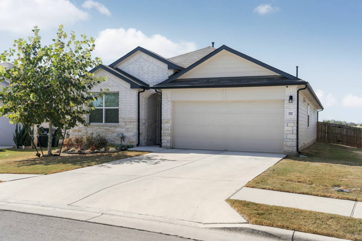 House for rent at 212 Apache Plum Dr, Kyle, TX 78640