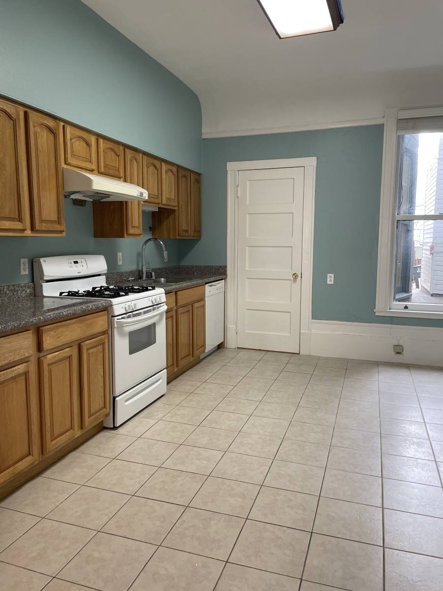 Apartment for rent at 1729 Pine St #1, San Francisco, CA 94109