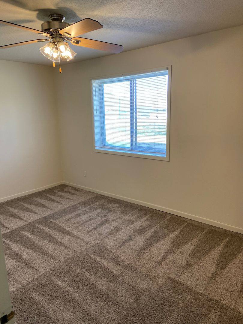 Apartment for rent at 5806 S 141st Plaza, Omaha, NE 68137