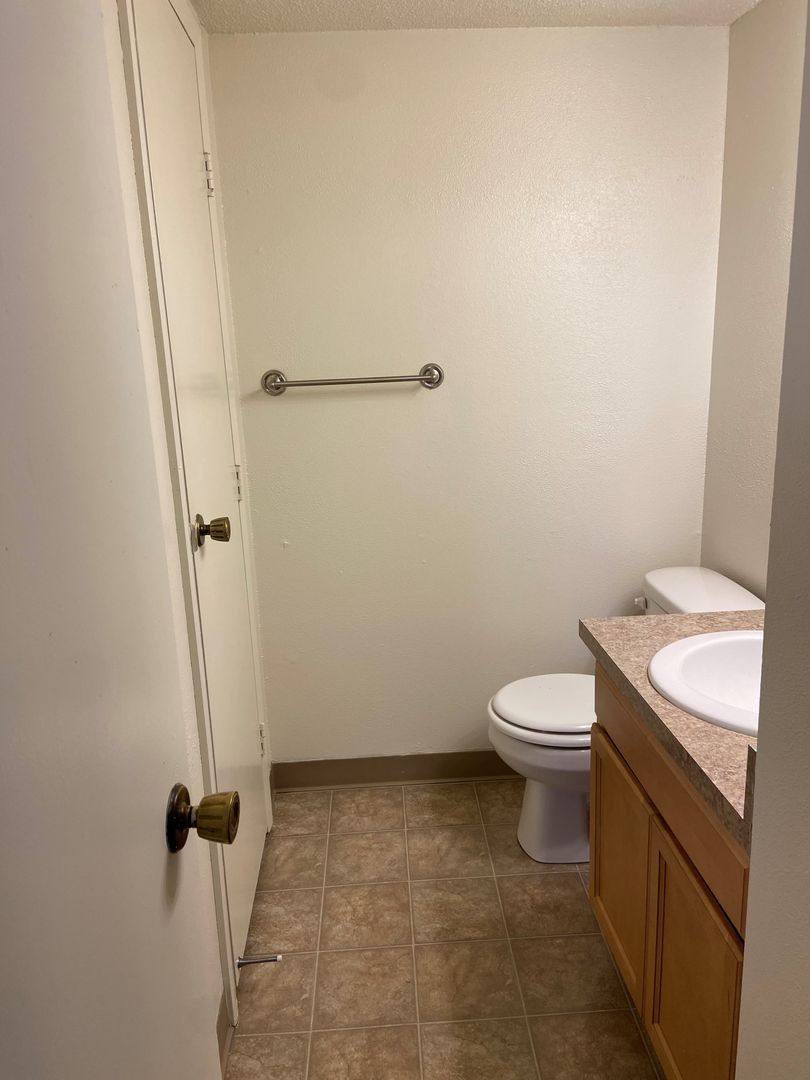 Apartment for rent at 5806 S 141st Plaza, Omaha, NE 68137