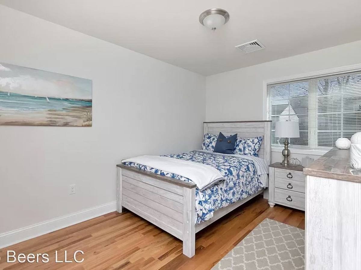 Apartment for rent at 45 Beers St, Keyport, NJ 07735