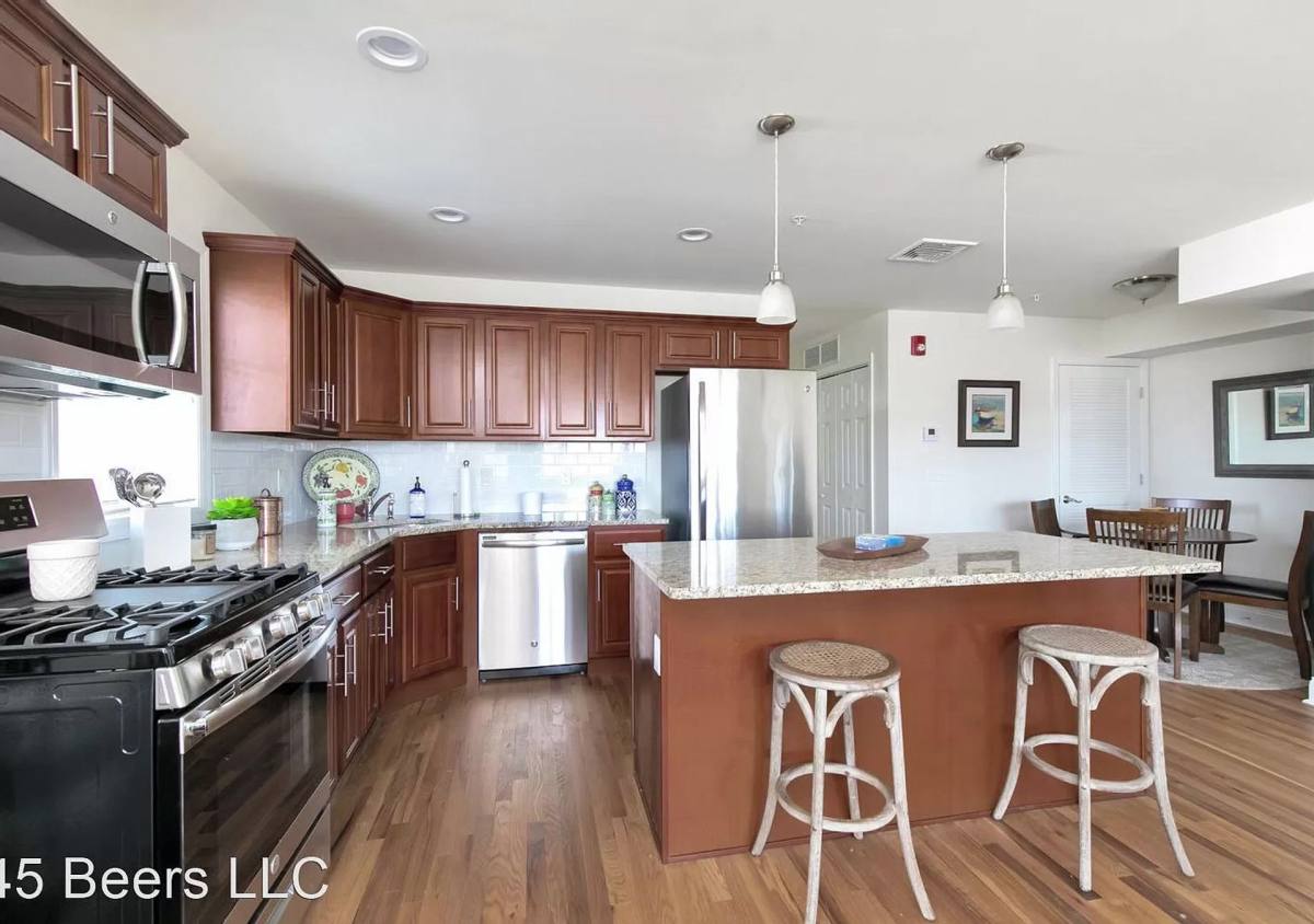 Apartment for rent at 45 Beers St, Keyport, NJ 07735